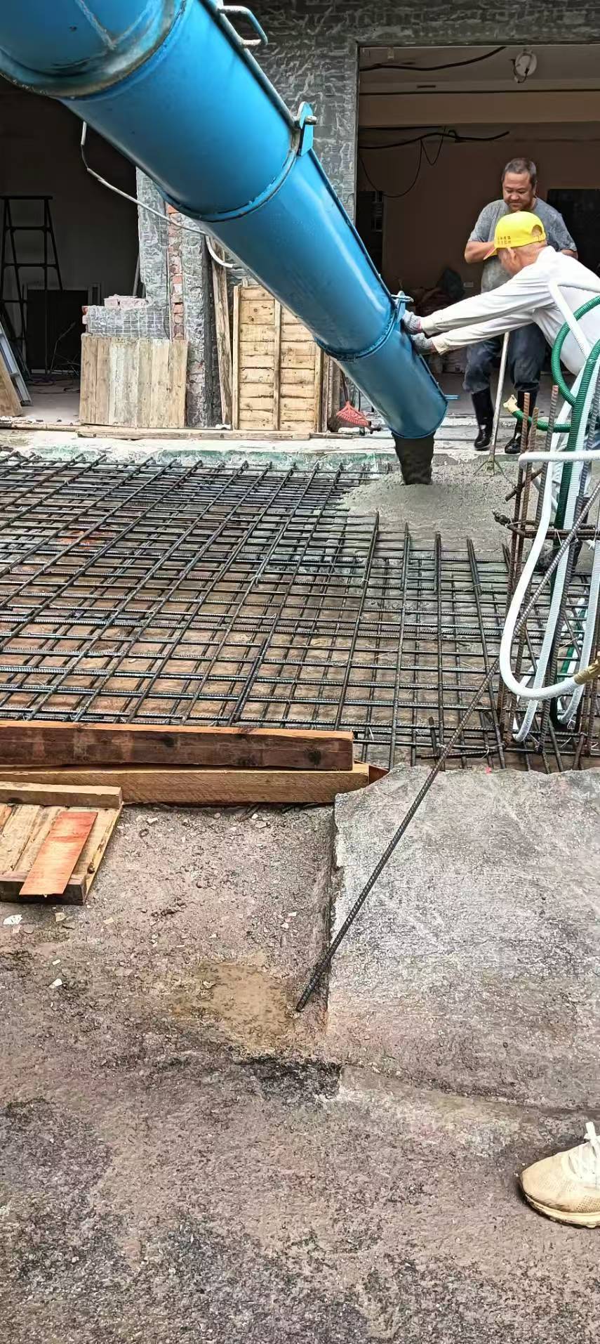 固德老屋翻修混凝土澆置施工現場